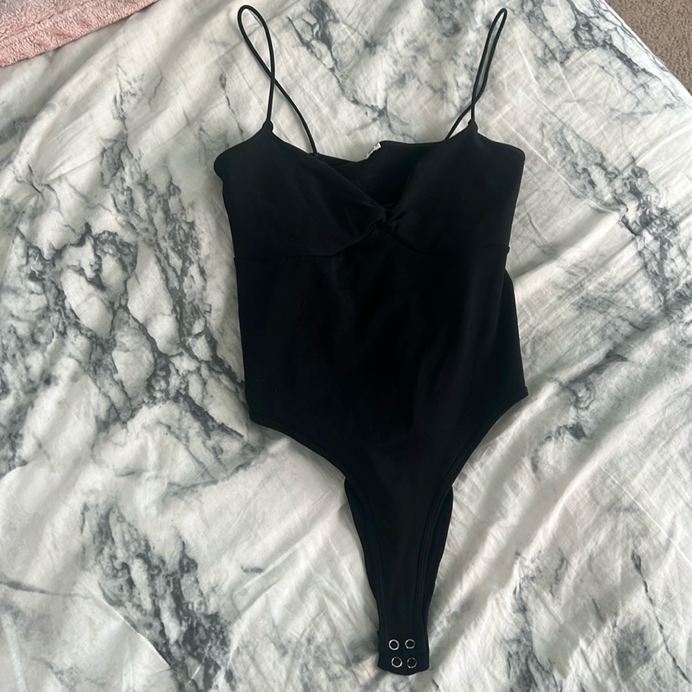 Forever 21 black body suit size small